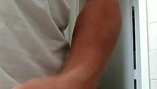 Cock strokage leads to massive cumshot explosion