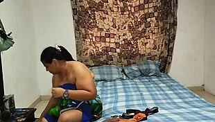 Padrastro Fucks Hijastra's Ass on Video Call, She Swallows Cum