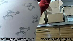 omg big ass milf in pajamas cameltoe masturbates wet pussy with toys 😍🔥