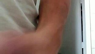 Cock strokage leads to massive cumshot explosion