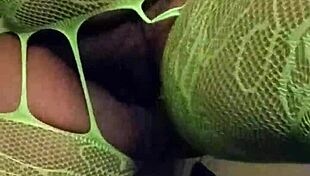 Big booty ebony cousin shakes ass and tits while dancing fully naked for family view