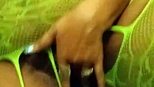 Big booty ebony cousin shakes ass and tits while dancing fully naked for family view