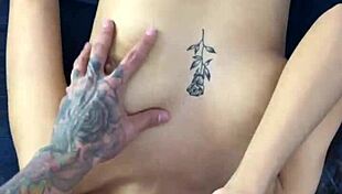 hey cutie i'm slurpin your tasty balls while you watch me close