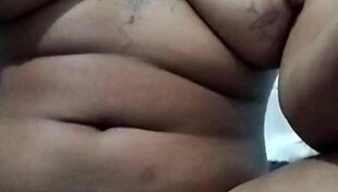 Latina brunette stretches her big ass while masturbating solo