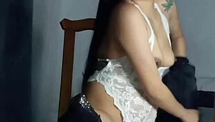 Blue's Juicy Wet Pussy Flashes Big Surprise Just for Your Hungry Eyes