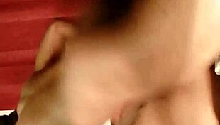 sundaydogood614 spreads her tight pussy wide in latest update vid