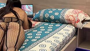 Whoa, catching my stepmom watching porn on bed and making her suck cock to cool her heat!