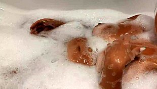 your hot tanned arab girlfriend bathroom fuck post vacation