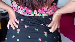 mi esposa embarazada me ruega por un polvo salvaje en la sala ahora