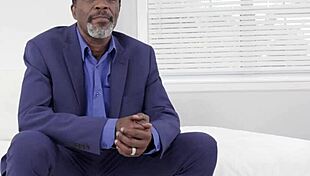 Well-Hung DILF Richard Mann's Oiled Ass Worshiped By Harley King's Rimjob