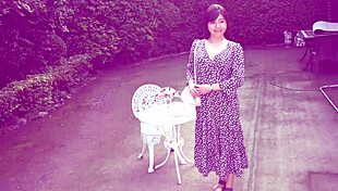 Japanese housewife栗林愛子 squirts from creampie pussy fingering in first shoot