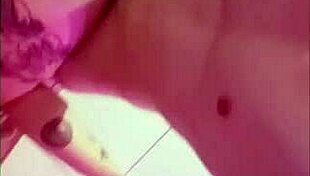 wanna feel my cock in the motel quickie? 