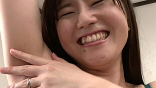 Japanese housewife栗林愛子 squirts from creampie pussy fingering in first shoot