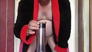 hey guys, wanna see me swallow my pee like yours?