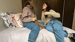 The neighbor teaches veiled pantyhose tasting before scissoring orgasms with her latina lover