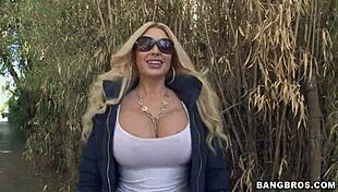 Blonde milf's thick ass begs for golden pounding