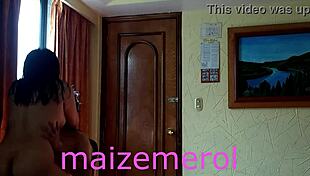 Curvy latina rides fan's monster cock rough in cdmx hotel