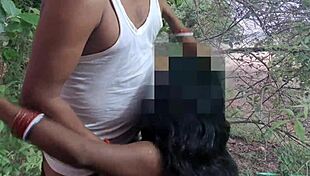 desi santhali bhabhi hooks up for outdoor fucking