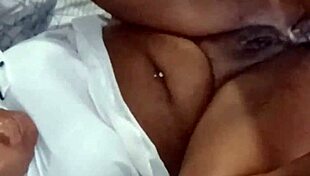 safada's huge saggy tits bounce as she squirts from ass worship and licking