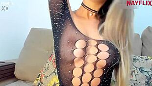 watch me flash my safada ass on webcam jerking to thick cum shots