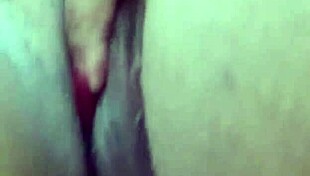 Sun sea beach my pussy's burning hot! 😈 Gonna fuck everyone here 🏖️🍑