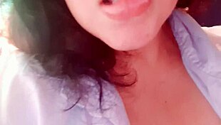 hot amateur latina neighbor masturbates pussy squirting outdoors hoping everyone watches