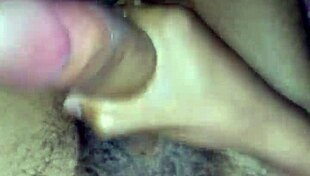 mommy fingers herself to shaking orgasm 😩💦