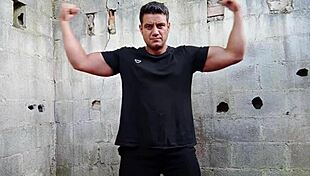 yuri gaúcho brazilian bear pounds his huge cock solo big cumload explodes