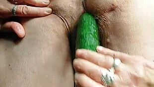 horny german granny slut fucks her hairy wet pussy hard 😩💦