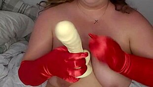 scarlett knight naked rubs with red gloves toys vibrator solo