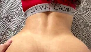 fudendo a buceta gostosa da morena cacheada com prazer intenso