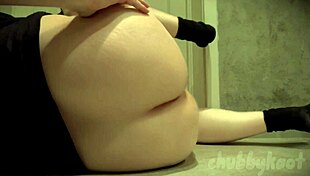 chubbykaot sneaks into gym bathrooms again edging her plump shaved pussy close up