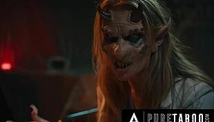 Whoa, Ashley Lane's three tits breastfeeding nurse Anna Claire Clouds in creepy hospital 3-way!