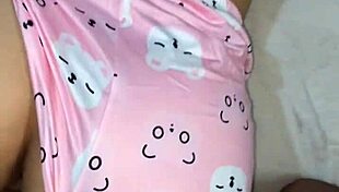 i'm crushin on this sad 18yo hermanastra's big ass gettin fucked in her pijama after breakup