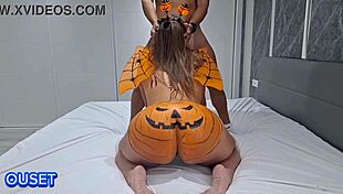 hermanastra's huge halloween ass shakes too much to sleep