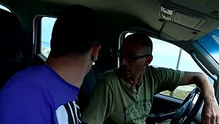 outdoor fucking those horny fishing guys got me creampied 😵