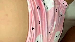 i'm crushin on this sad 18yo hermanastra's big ass gettin fucked in her pijama after breakup