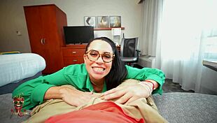 Sandy Love's hot Spanish tutor lesson 😍🔥