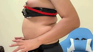 Linda trans doctor teases with her juicy big tits.