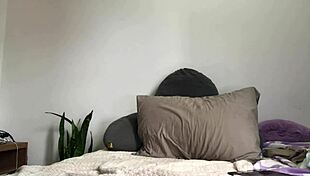 emo latina babe pees gushing while fingering pussy watching cocks