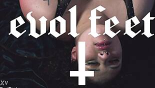 curvy bbw babes lick feet deepthroat pussy suck toes magic wand vibrator