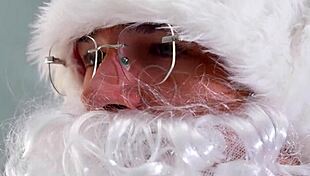 Bunny Madison begs Santa to ram fat cock in dripping milf pussy