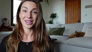 Roxy Fox's Cum Eating Instruction Tutorial Revealed
