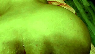 Hey babe pose doggy for that anal creampie finish