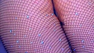 i discover how my puffy pussy craves that glass dildo deeply