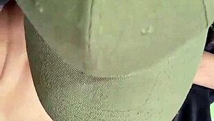 Mi Prima Chupa Mi Polla Mientras La Familia Esta Abajo Abajo!