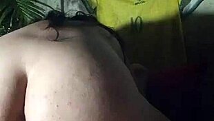 Brazilian brunette spreads big ass for rough homemade pounding