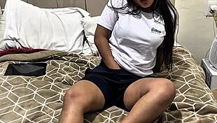 Aluna famosinha leaks her tight pussy getting fucked by mature man.