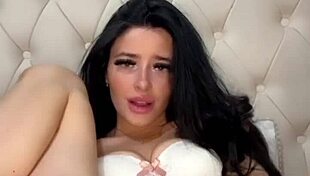 digging my horny american exchange student girlfriend vibes