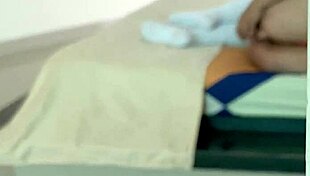 mi hijastra nalgona usa dildo en culo y yo me corro viendola